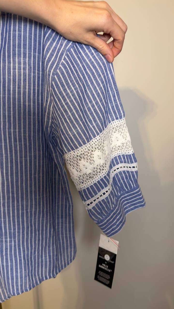 Unique Spectrum by Mlle Gabrielle Blue Striped Lace Sleeve Top M NWT